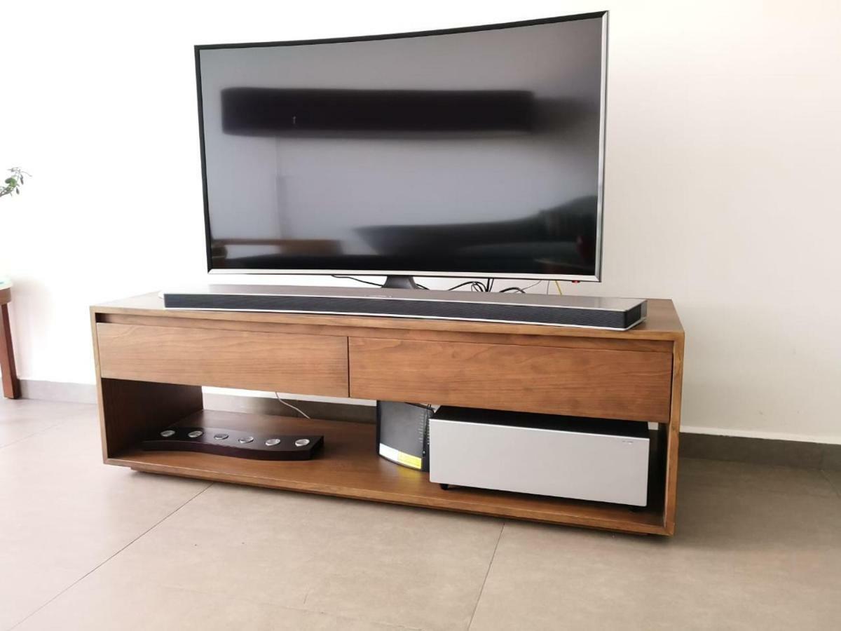 Avenida Melchor Ocampo 463 Apartment Mexico City